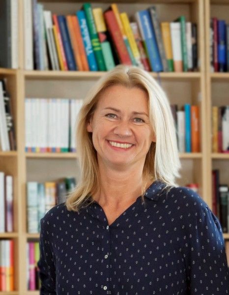 Corinna Huffman